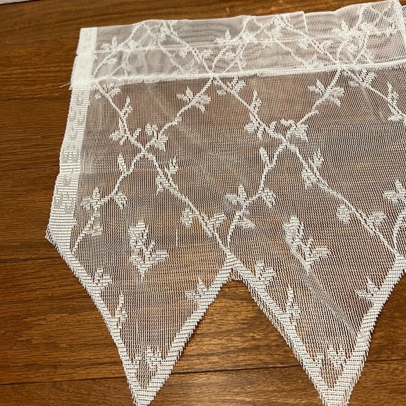 Diamond Point Lace Valence 💎NWT💎 - Picture 3 of 6